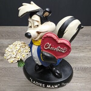 Vintage Pepé Le Pew Statue - "Ladies Man"- 1994 Warner Bros.  Looney Tunes Rare